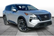 $23613 : Nissan Rogue 2024 SV 4dr Cro thumbnail