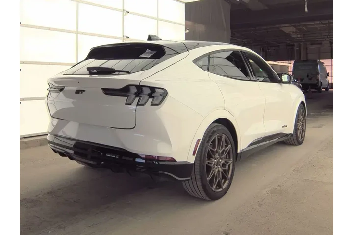 $37999 : Ford Mustang Mach-E 2025 AWD image 5