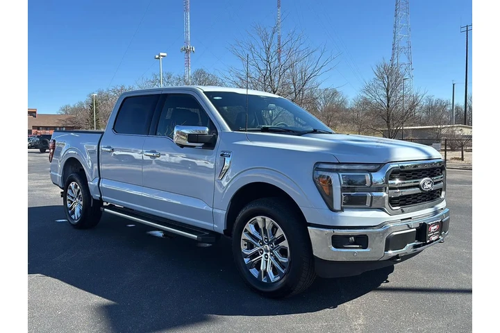 $58997 : 2025 F-150 LARIAT image 9