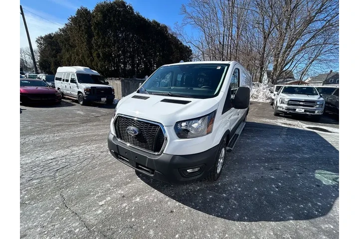 $31999 : Ford Transit 2024 250 3dr LW image 3