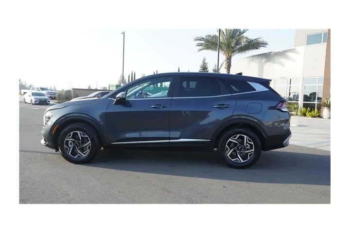 $23500 : 2024 Sportage LX image 9