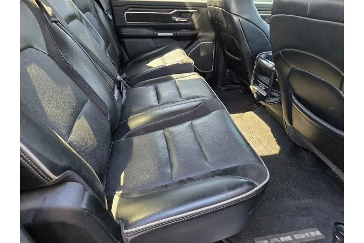 $27991 : Ram 1500 2022 4x4 Laramie 4d image 4