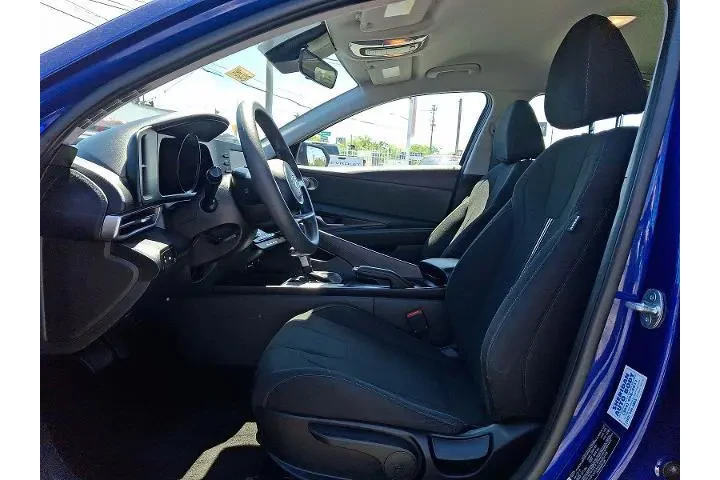 $17480 : Hyundai ELANTRA 2022 SEL 4dr image 10