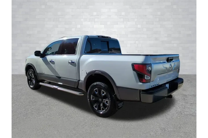 $30955 : Nissan Titan 2021 4x4 Platin image 6