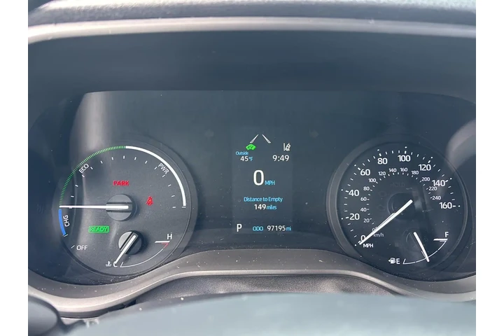 $32447 : Silver Certified 2021 Sienna image 3