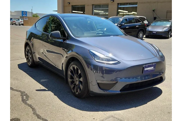 $33998 : Tesla Model Y 2023 AWD Long image 1