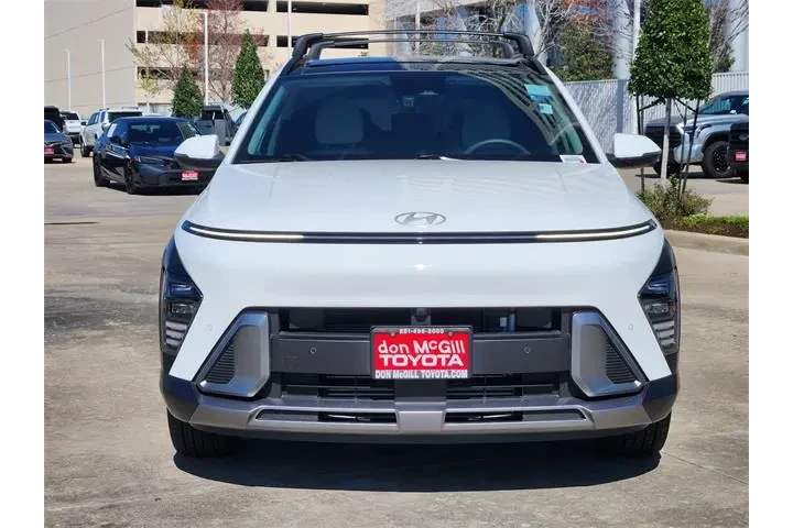 $25807 : Hyundai KONA 2024 Limited 4d image 2