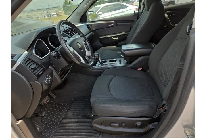 $7750 : 2012 Traverse LT AWD image 10