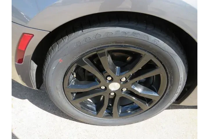 $22491 : Chevrolet Camaro 2019 LS 2dr image 4