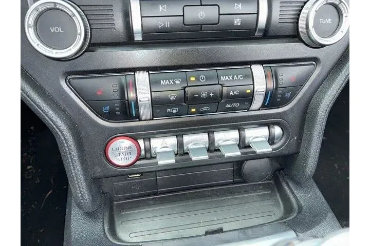 $26622 : Ford Mustang 2022 EcoBoost P image 10