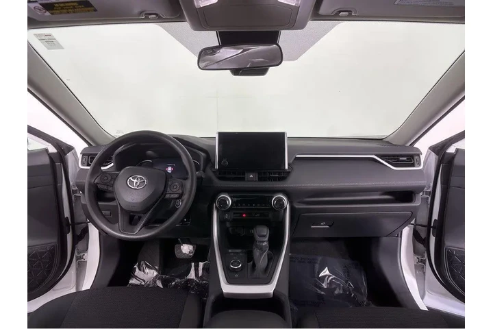 $31379 : Gold Certified2025 RAV4 HYBRI image 4