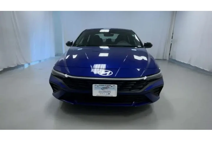 $23299 : Hyundai ELANTRA 2025 SEL Spo image 3
