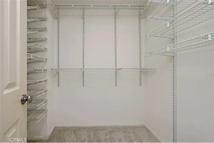 $2100 : 8314 E Quiet Canyon Ct, Anahei image 9