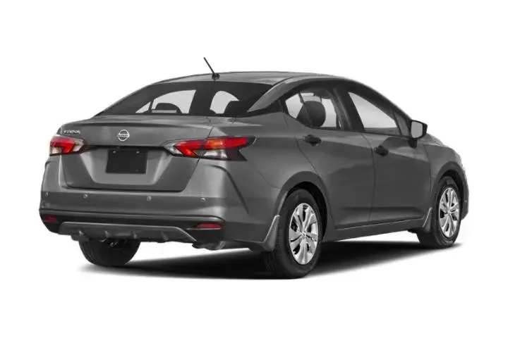 $10318 : Nissan Versa 2021 SV 4dr Sed image 2