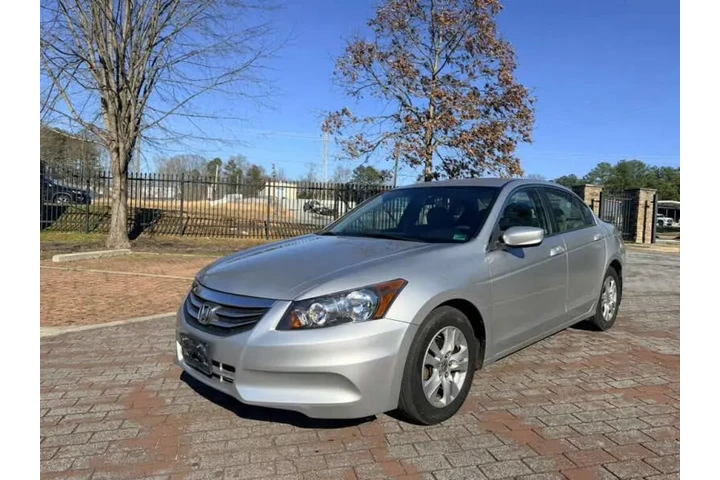 $5750 : 2011 Accord LX-P image 9