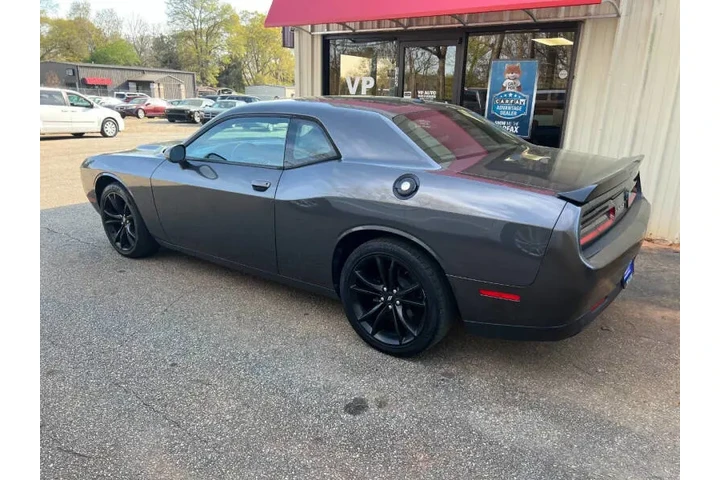 $16999 : 2017 Challenger SXT image 8