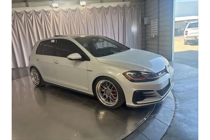 $20899 : Volkswagen Golf GTI 2019 SE image 3