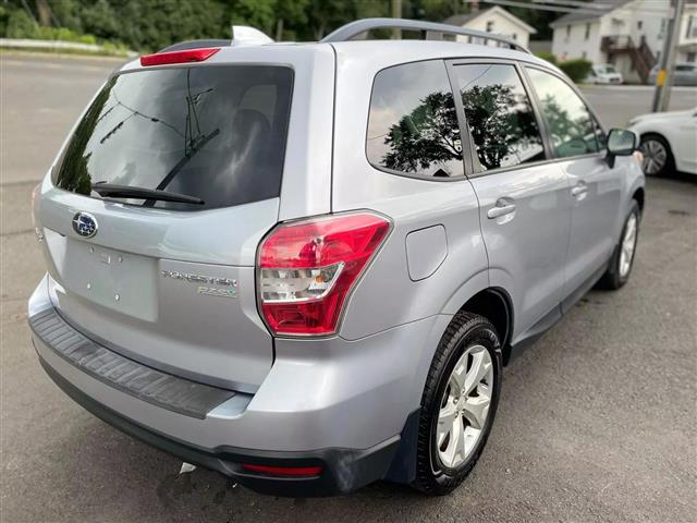 $10900 : 2016 SUBARU FORESTER2016 SUBA image 5