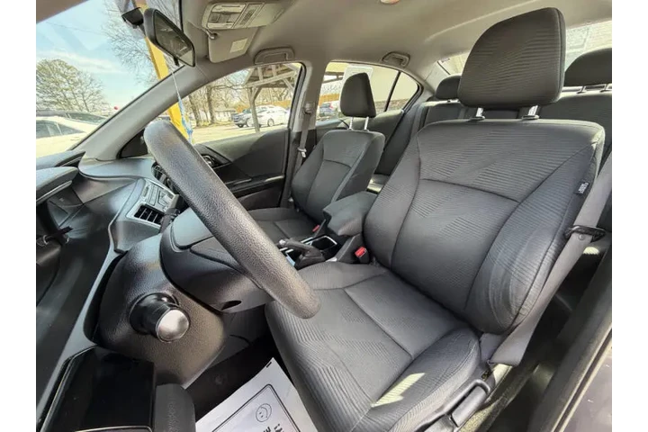 2016 Accord LX image 9