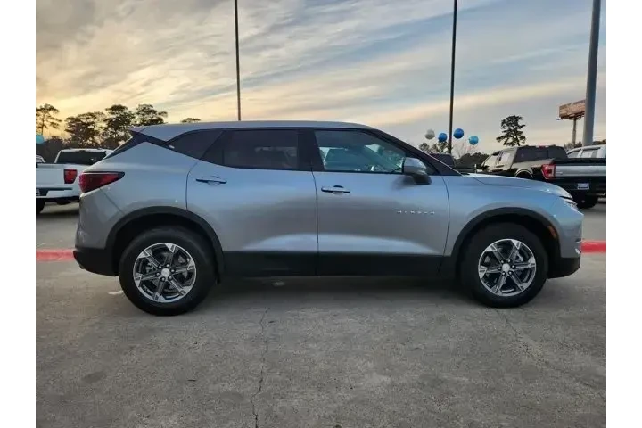 $29993 : Chevrolet Blazer 2025 AWD LT image 4