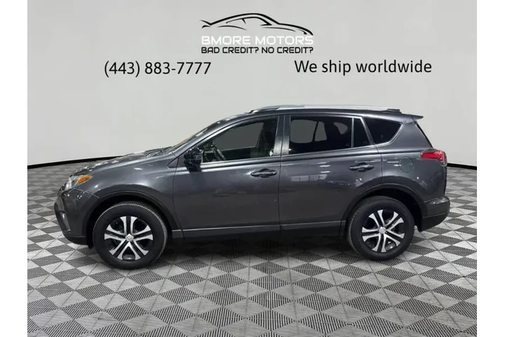 2018 RAV4 LE image 9