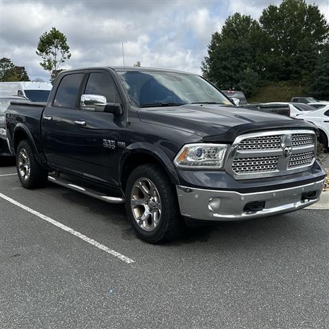 $25586 : PRE-OWNED 2016 RAM 1500 LARAM image 4