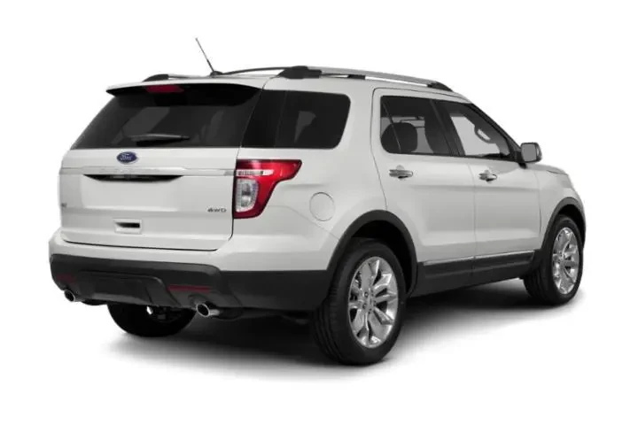 $3990 : Ford Explorer 2015 XLT 4dr S image 2