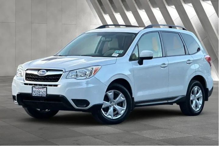 $11700 : Subaru Forester 2014 AWD 2.5 image 2