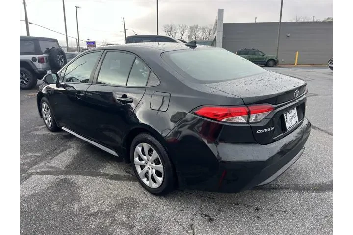 $18697 : Toyota Corolla 2022 LE 4dr S image 5