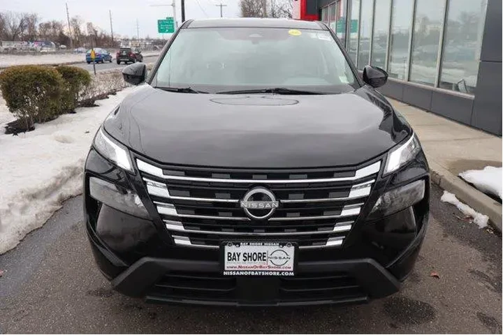 $23476 : Nissan Rogue 2025 AWD SV 4dr image 4