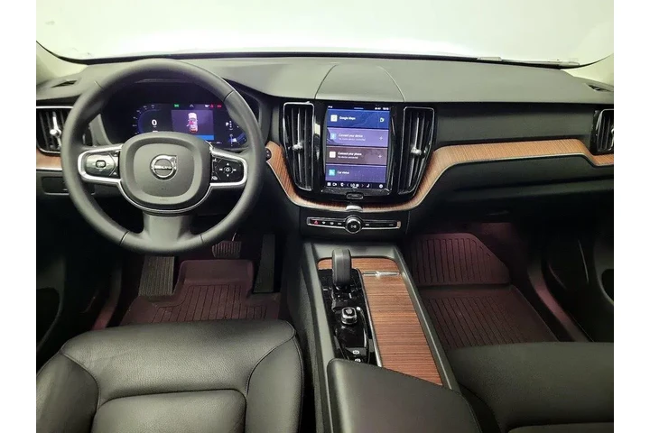 $35998 : Volvo XC60 2024 AWD B5 Plus image 9