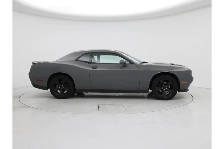 $17998 : Dodge Challenger 2019 SXT 2d image 7