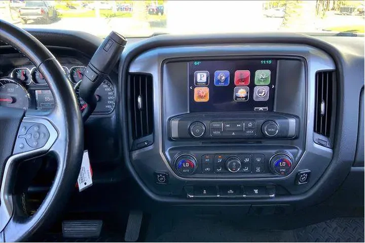 $37985 : Chevrolet Silverado 2500HD 2 image 6
