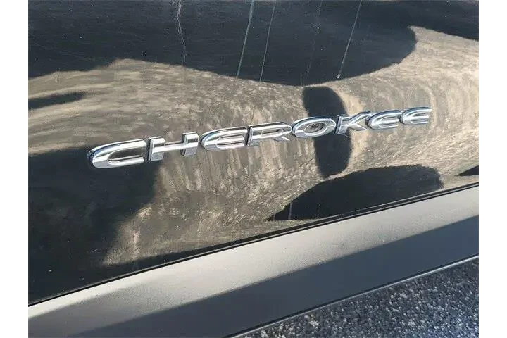 $17490 : Jeep Cherokee 2019 Limited 4 image 6