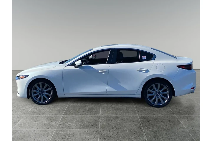 $28696 : Mazda Mazda3 Sedan 2022 image 2