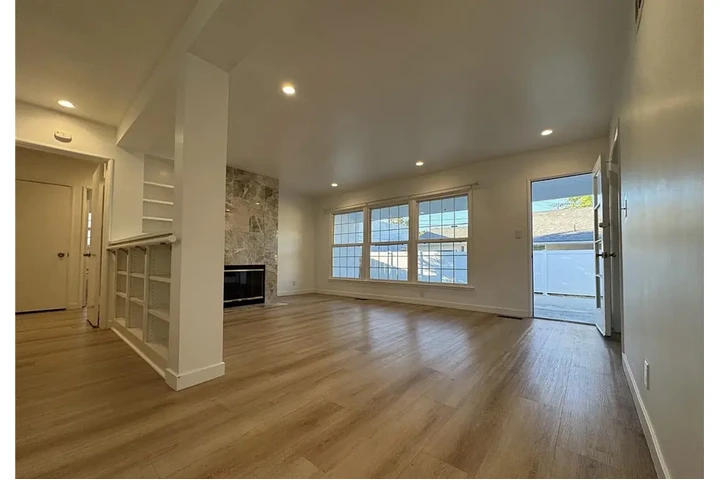 $2800 : Amazing home for rent….. image 1