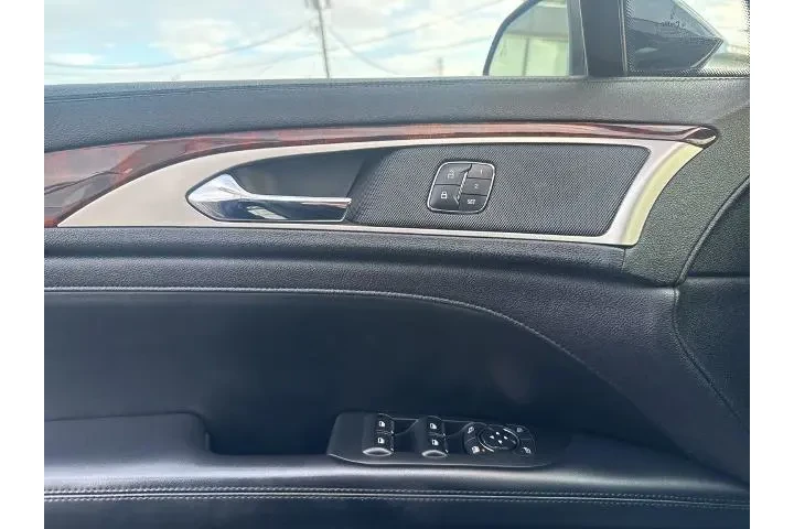 $11572 : Lincoln MKZ Hybrid 2017 Rese image 9