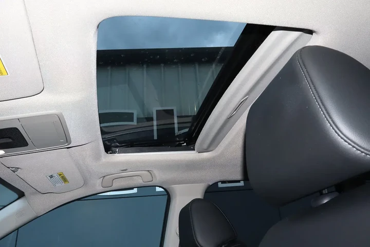 $32988 : 2025 CR-V EX-L 2WD image 8