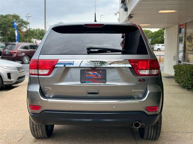 $18900 : 2013 Grand Cherokee Overland image 8