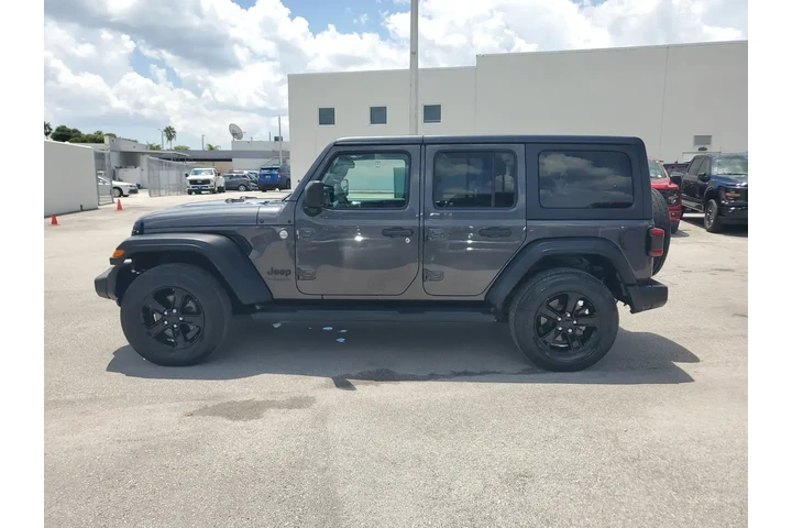 $26990 : Jeep Wrangler Unlimited 2020 image 8