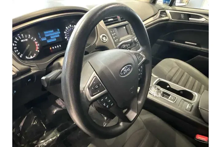 $11990 : Ford Fusion 2017 SE 4dr Seda image 9