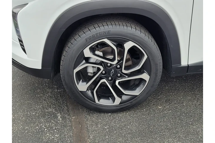 $24987 : Chevrolet Trax 2025 RS 4dr C image 10