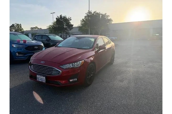$11800 : Ford Fusion 2020 SE 4dr Seda image 1
