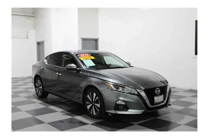$16554 : Altima 2019 image 1