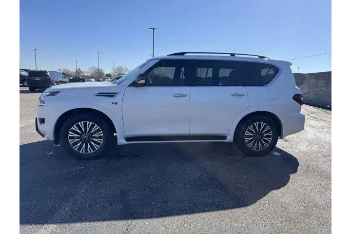 $25982 : Nissan Armada 2021 4x4 SL 4d image 4