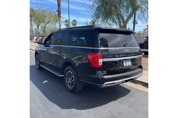 $32972 : Ford Expedition MAX 2022 4x4 image 2