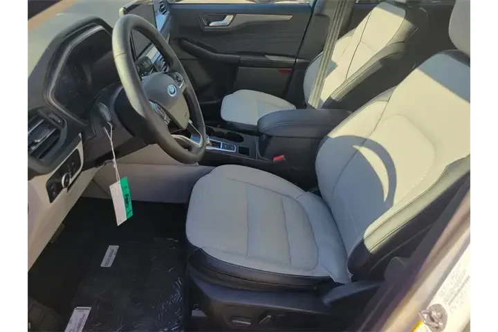 $25936 : Ford Escape Plug-In Hybrid 2 image 7