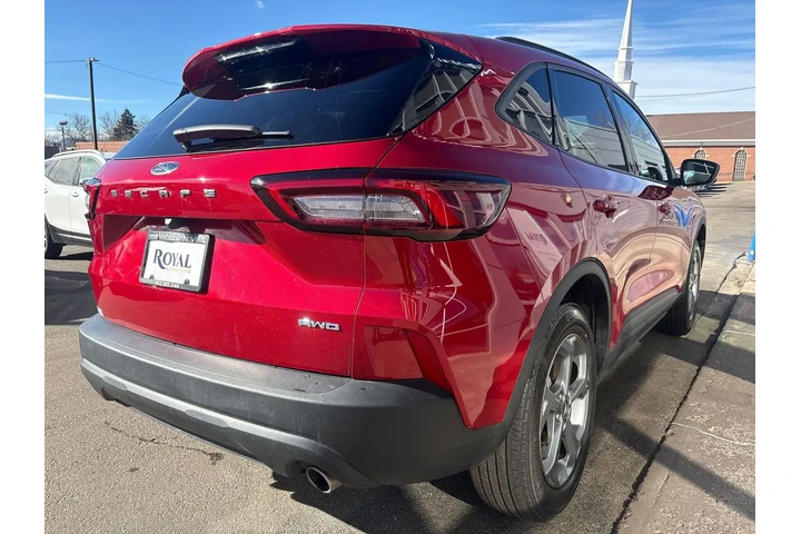 $23995 : 2025 Escape ST-Line image 4