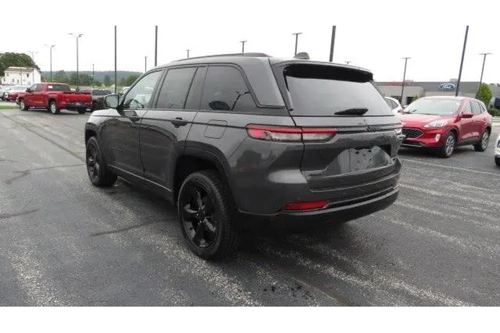 $32971 : Jeep Grand Cherokee 2022 4x4 image 5