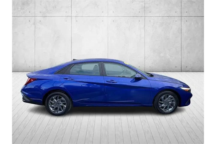 $18885 : Hyundai ELANTRA 2024 SEL 4dr image 6